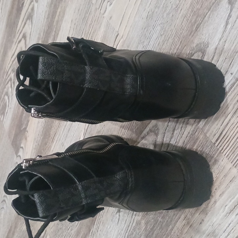 Michael Kors Women's Black Leather Ankle Boots Lace Up Moto Combat Size 8.5 - Picture 5 of 16